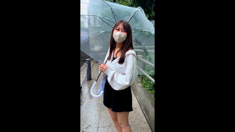 【像Sashii的E罩杯】在與男友旅行前,對前來尋求被寢取的纖細偶像系美女連續進行了內射